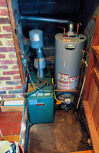 https://trigghotwater.com.au/uploads/2025/06/gas-hot-water-system-50310.jpg